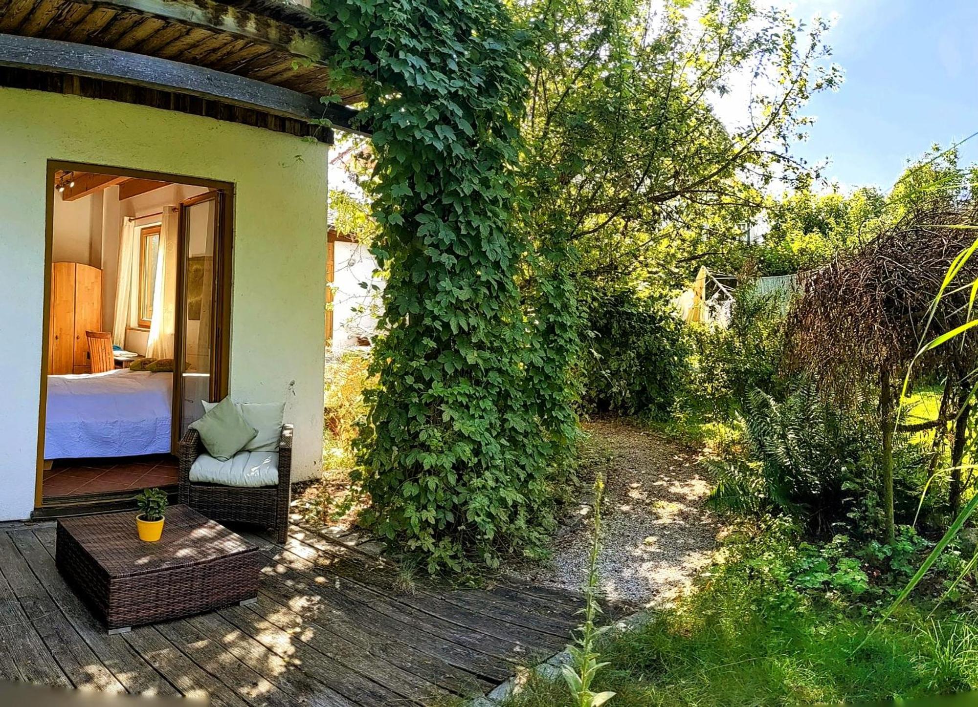Chalet Weyarn - Doppelzimmer Mit Gartenblick מראה חיצוני תמונה
